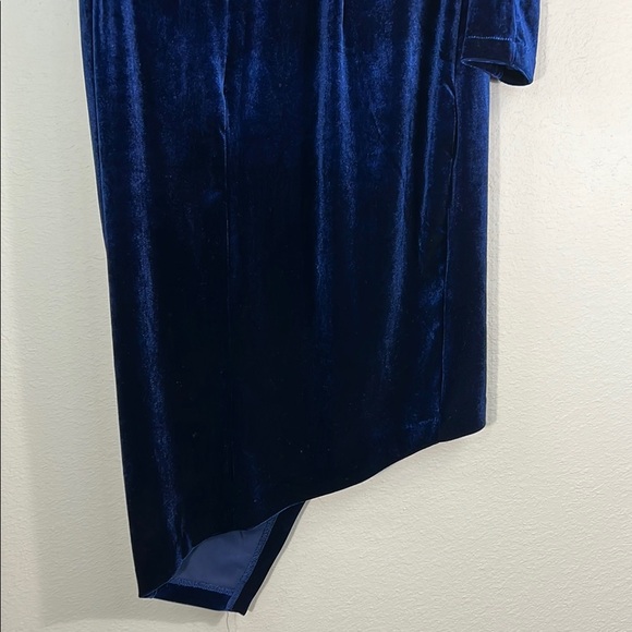 Lavish Alice Navy Blue One-Shoulder Cocktail Dress - Picture 5 of 10